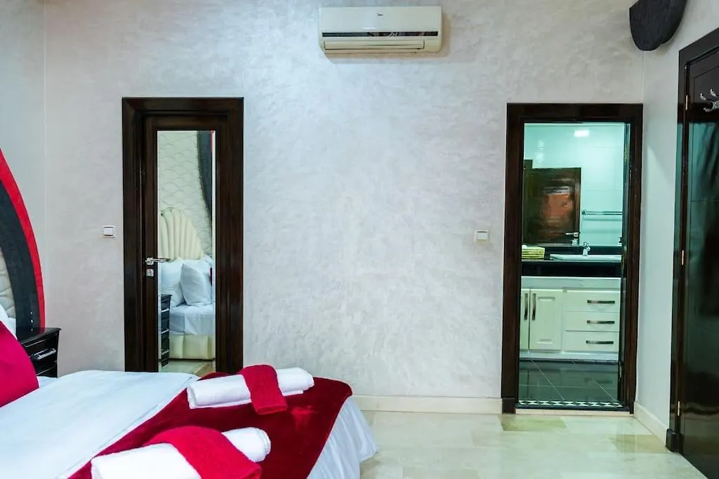 Waterfall Retreat Moroccan Charm Apartment Marrakesh
