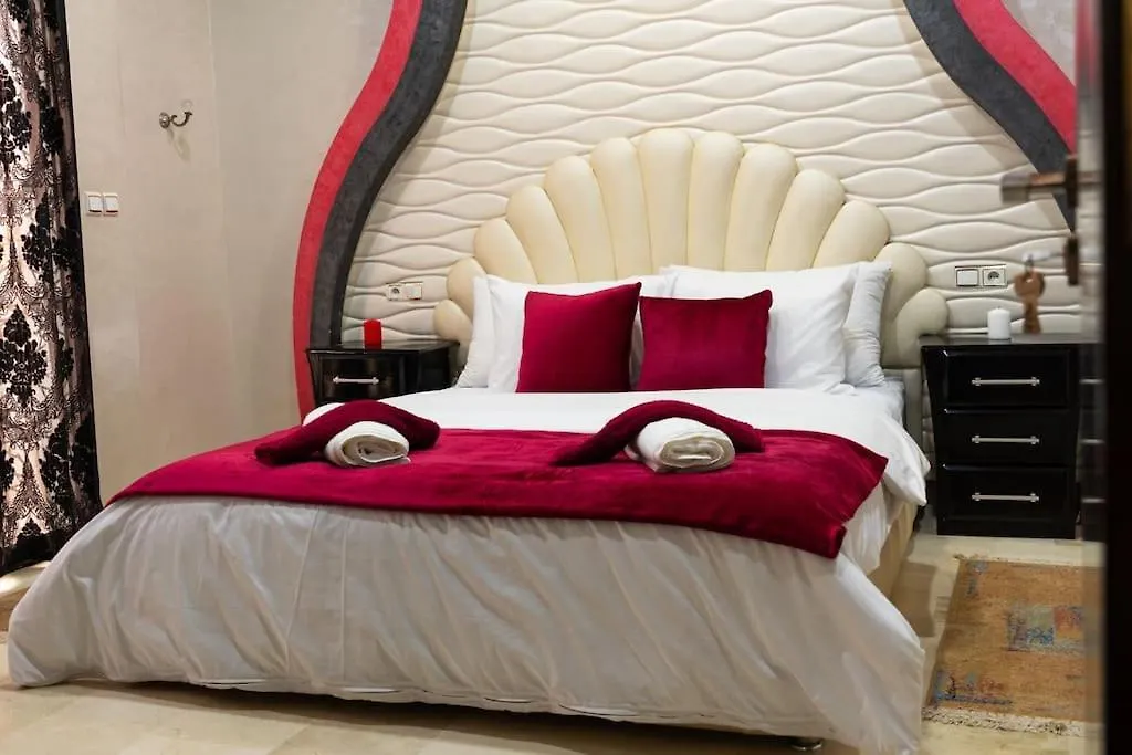 Waterfall Retreat Moroccan Charm Apartment Marrakesh