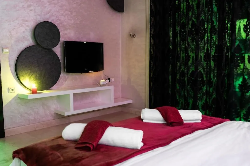 Waterfall Retreat Moroccan Charm Apartment Marrakesh